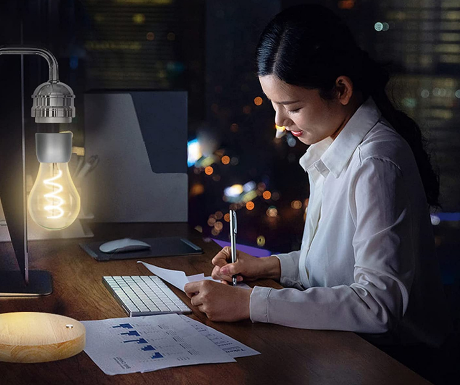 Spinning LED Lamp